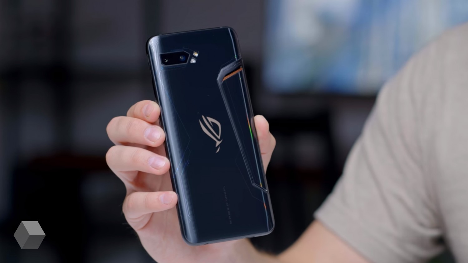 Asus тизерит Snapdragon 865+ в ROG Phone 3