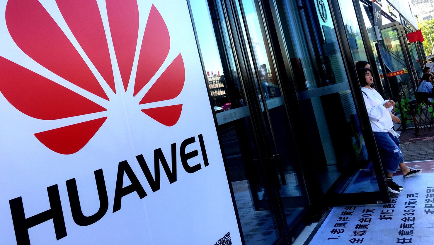 Huawei не сможет покупать микросхемы стороннего производства