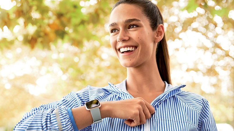 Fitbit представила фитнес-часы Versa Lite за 160 долларов