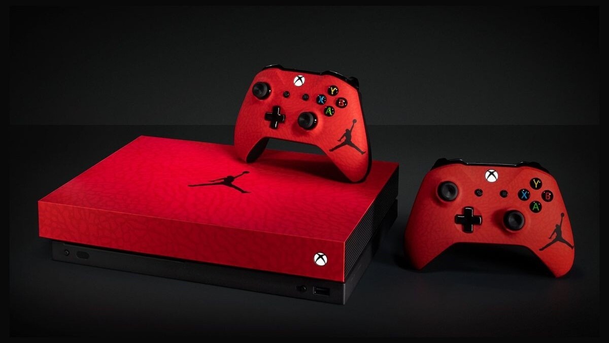 Microsoft и Nike представили эксклюзивный Xbox One X с символикой Air Jordan