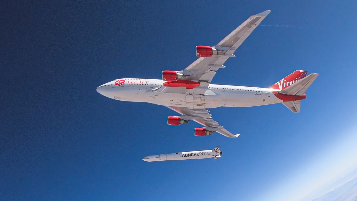 Virgin Orbit впервые запустила в космос ракету из-под крыла Boeing 747