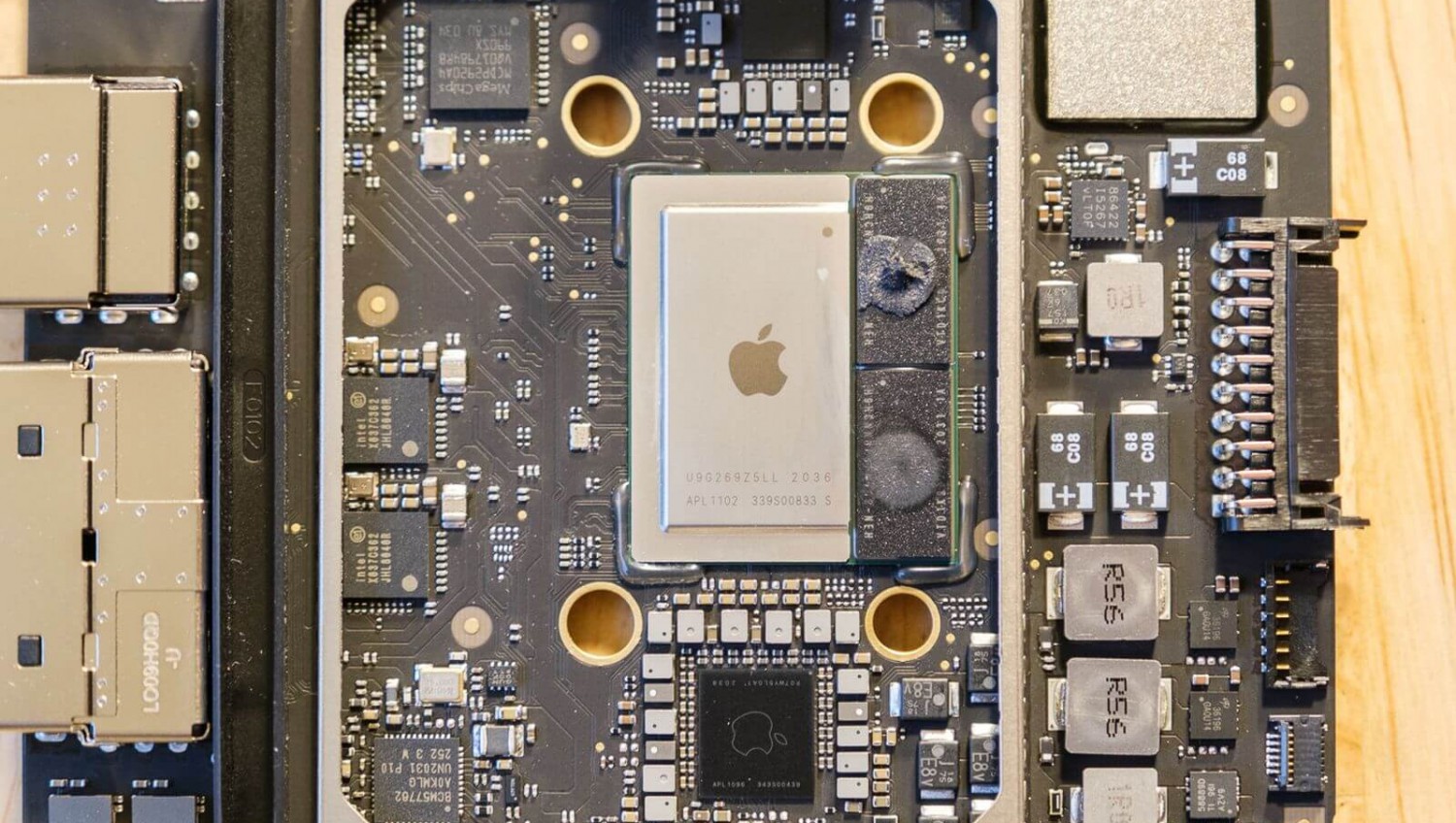 Утечка: предполагаемые характеристики процессора Apple M1X