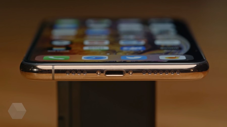 Свежие подробности об iPhone 2019 года: Lightning и новый Taptic Engine