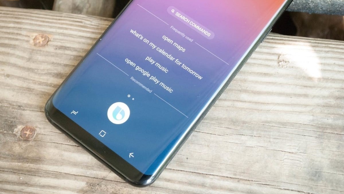 Bloomberg: Google Assistant может заменить Bixby на телефонах Samsung