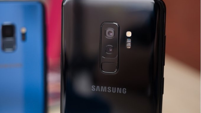 Samsung разрабатывает три версии Galaxy S10