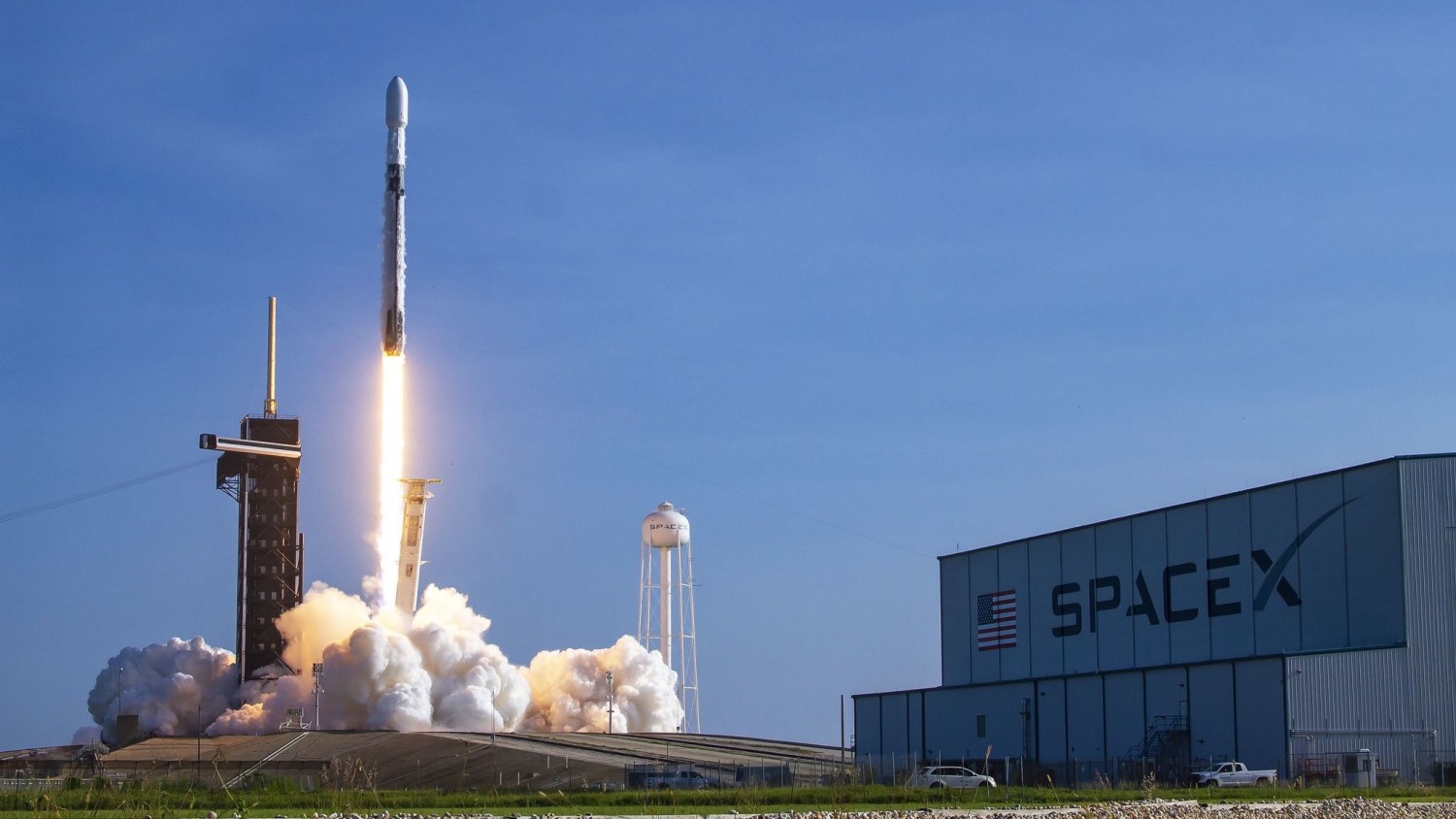 Оценка SpaceX выросла до 74 млрд долларов