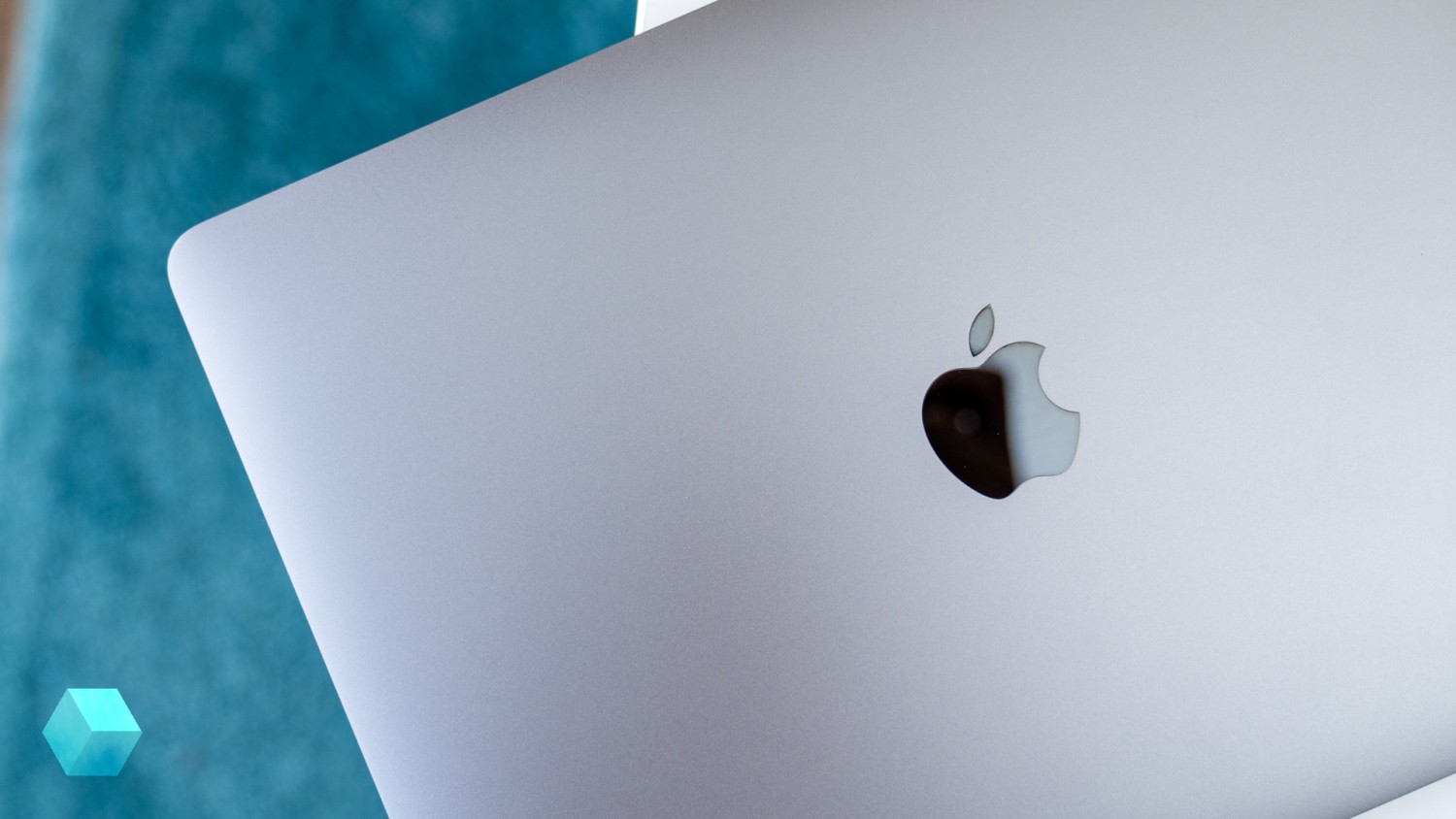 Bloomberg: 10 ноября Apple представит MacBook Pro 13 и MacBook Air на ARM