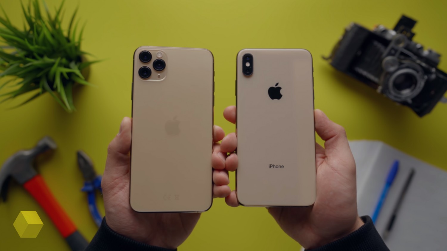 Накладка с AliExpress поможет превратить старый смартфон в iPhone 11 Pro за  3 доллара - Rozetked.me