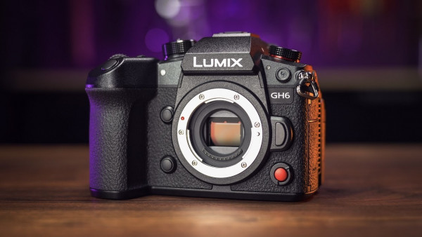 Panasonic представила камеру Lumix GH6