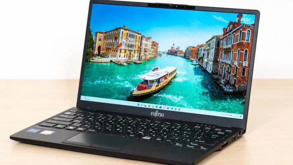 В продажу поступил Fujitsu Lifebook WU-X/G2 — «самый лёгкий в мире ноутбук»