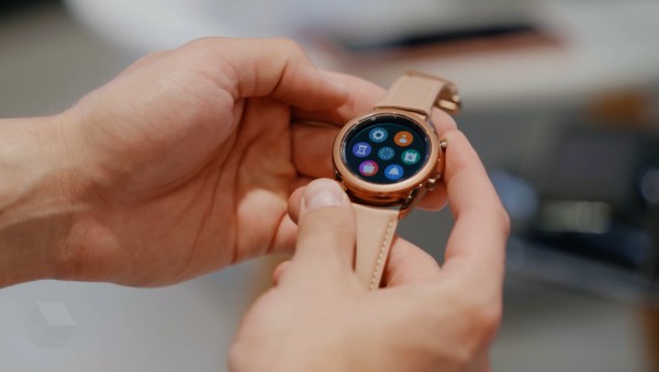 Samsung Galaxy Watch 3: габариты меньше — возможностей больше