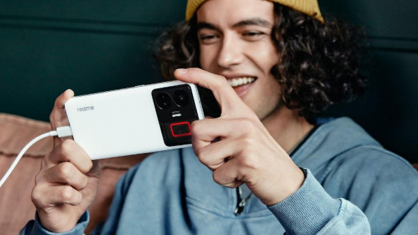 realme представляет смартфон GT3 с зарядкой на 240 Вт