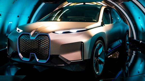 BMW представила концепт iNEXT