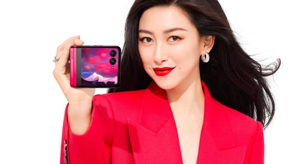Motorola представила топовую «раскладушку» Razr 40 Ultra