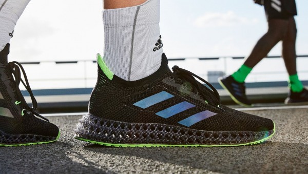 Adidas выпустила кроссовки 4DFWD с 3D-печатью в новой расцветке