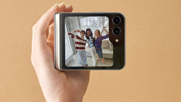 Встречайте Samsung Galaxy Z Flip 5: «раскладушка» с большим внешним экраном и мощной начинкой