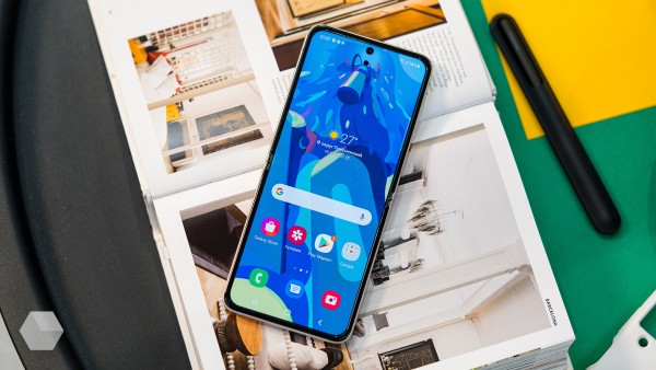 Первый взгляд на Samsung Galaxy Z Flip 3: дешевле, надёжнее, полезнее