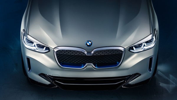 BMW выпустит электрическую версию кроссовера X3