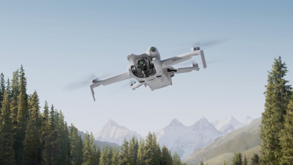 DJI представила Mini 4 Pro со всенаправленным обнаружением препятствий