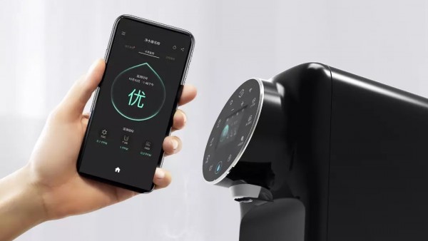 Yumi Smart Instant — умный термопот от Xiaomi, нагревающий воду за одну секунду