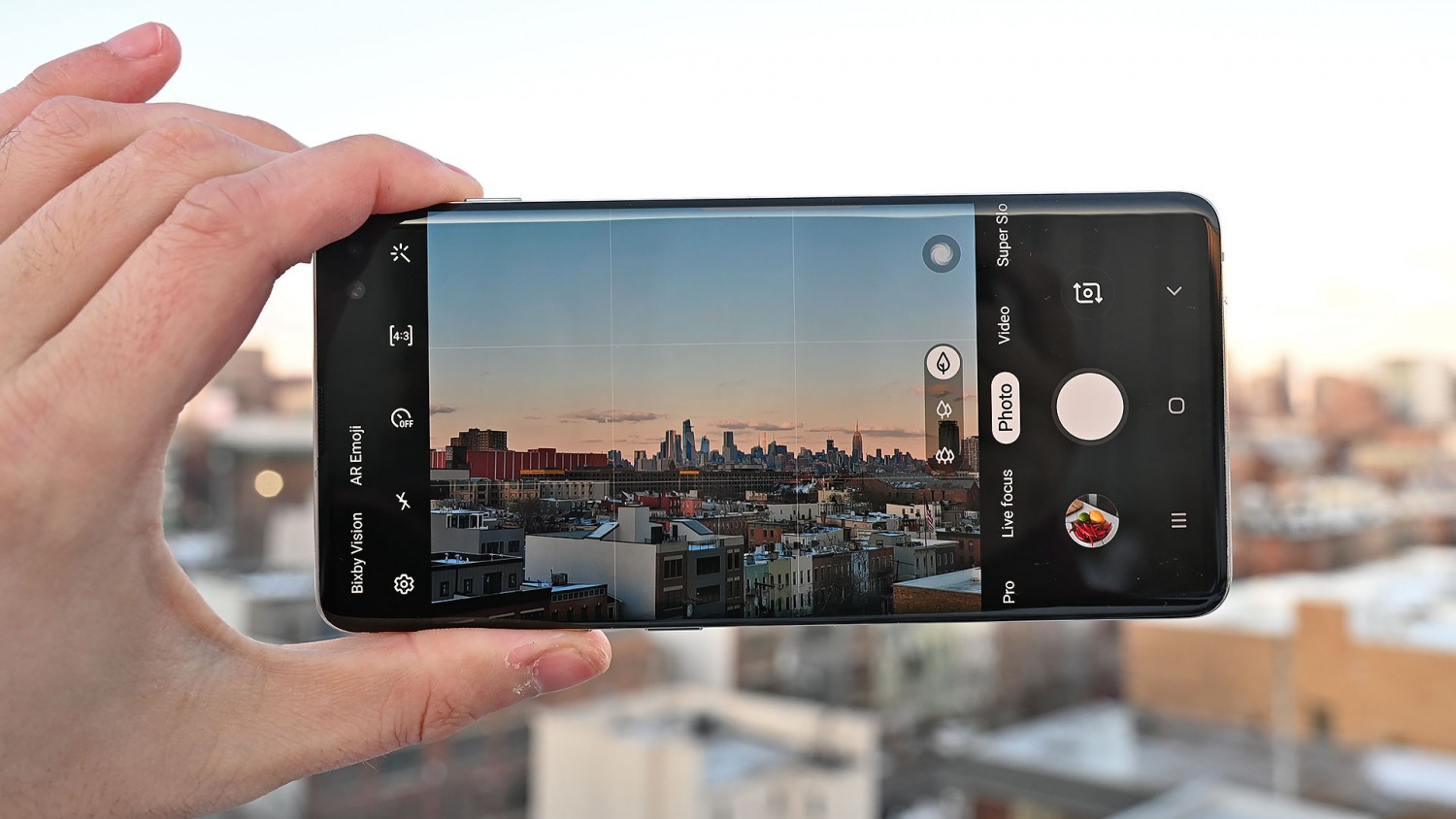 Приложение Samsung Camera намекает на запись 8К-видео и разрешение фото 108 Мп в Galaxy S11
