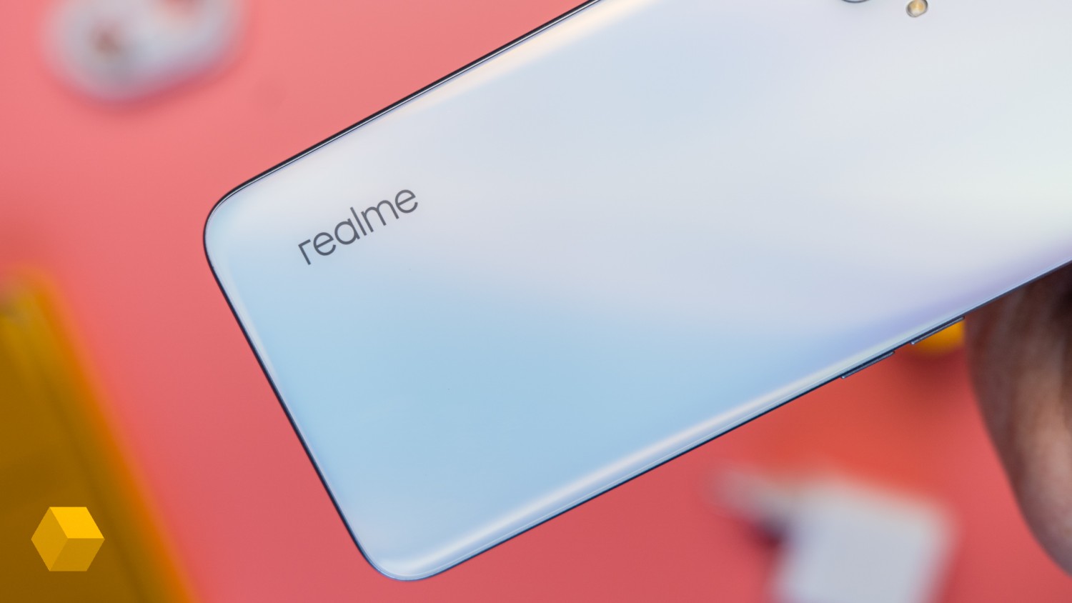 Canalys: Realme нарастила поставки смартфонов в Россию на 1179%