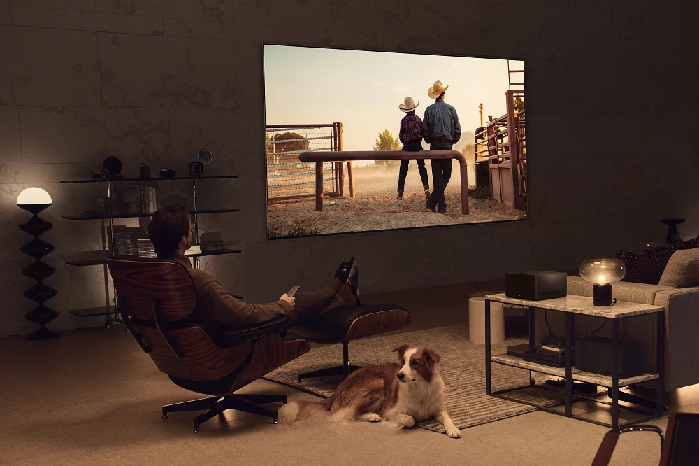 LG представил первый в мире беспроводной телевизор