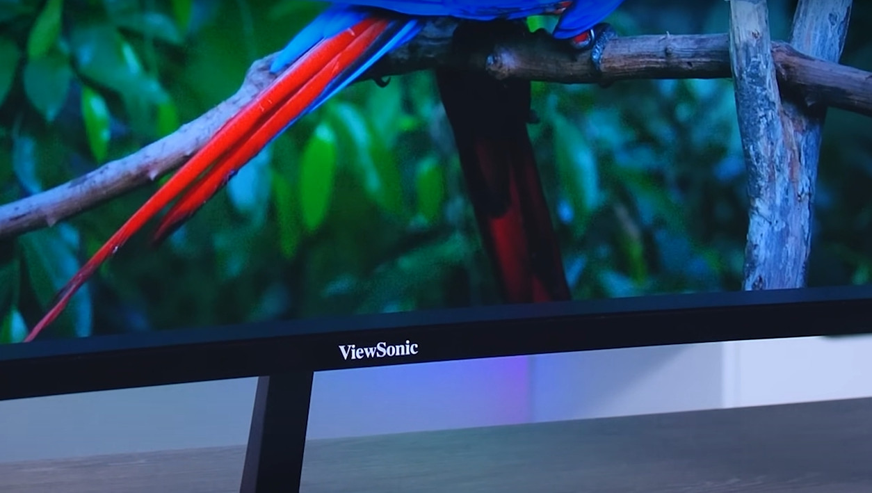 ViewSonic представила здоровенный игровой монитор VX4518 с частотой 165 Гц