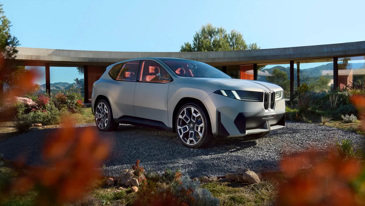 BMW показала концепт кроссовера недалёкого будущего Vision Neue Klasse X -  Rozetked.me